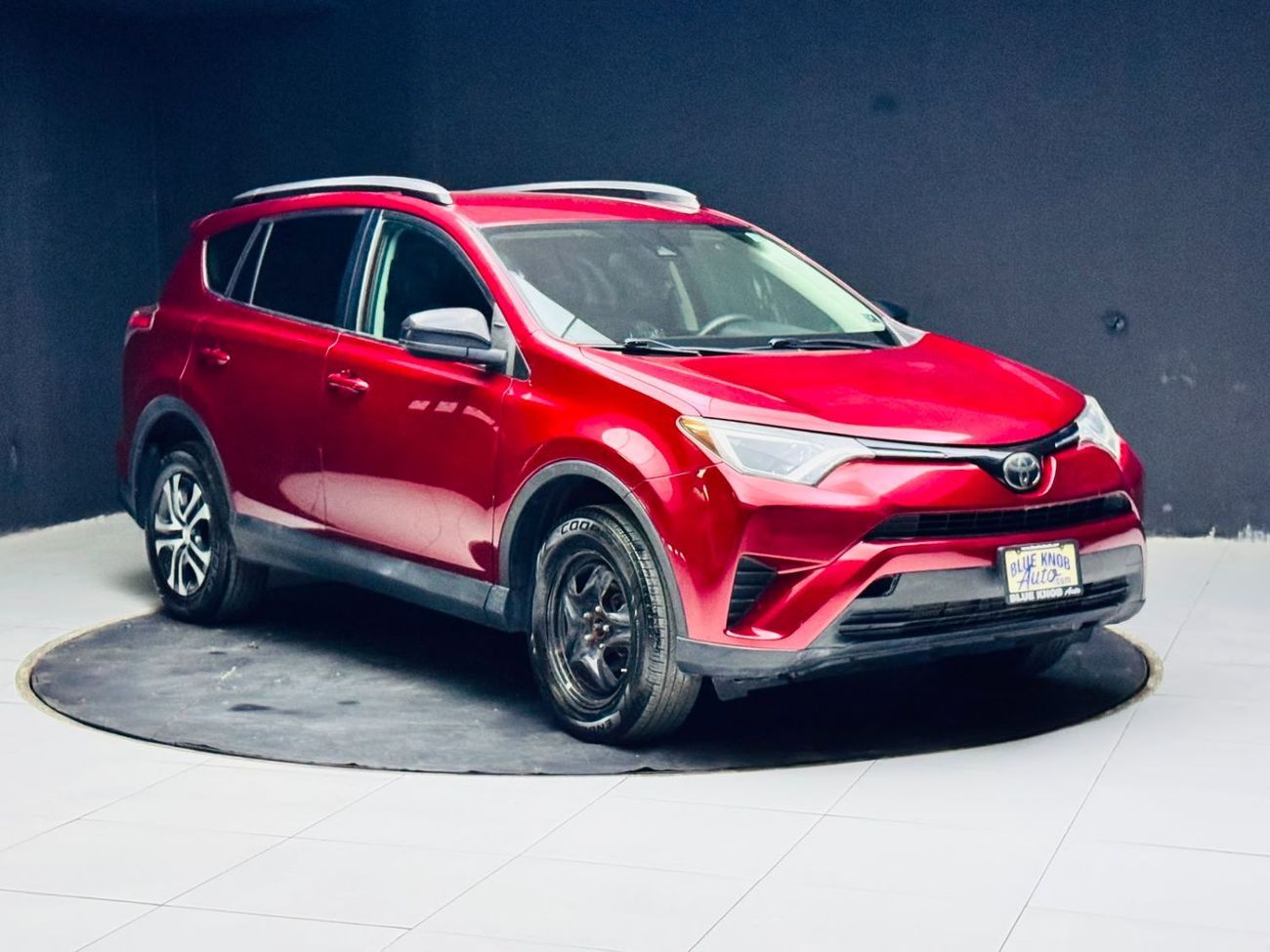 Toyota RAV4 EXR LE AWD Perfect inside and out