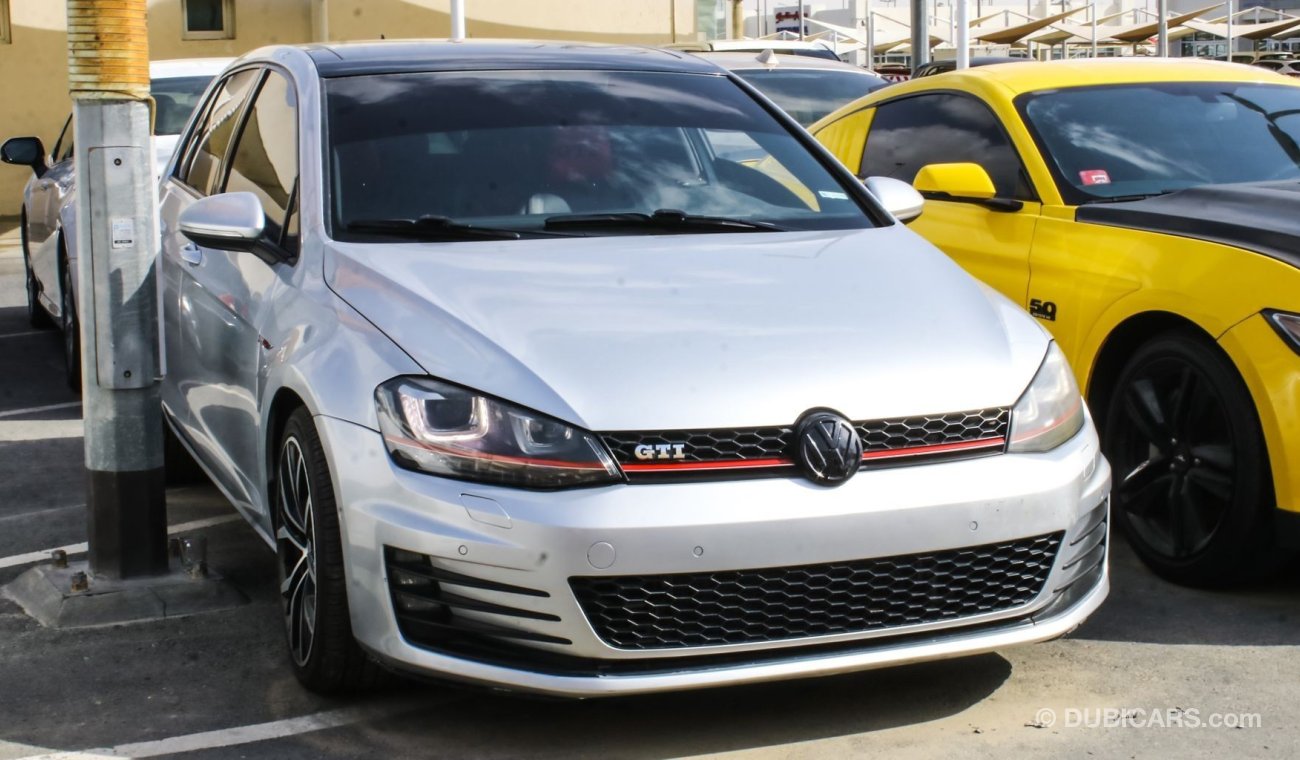 Volkswagen Golf GTI