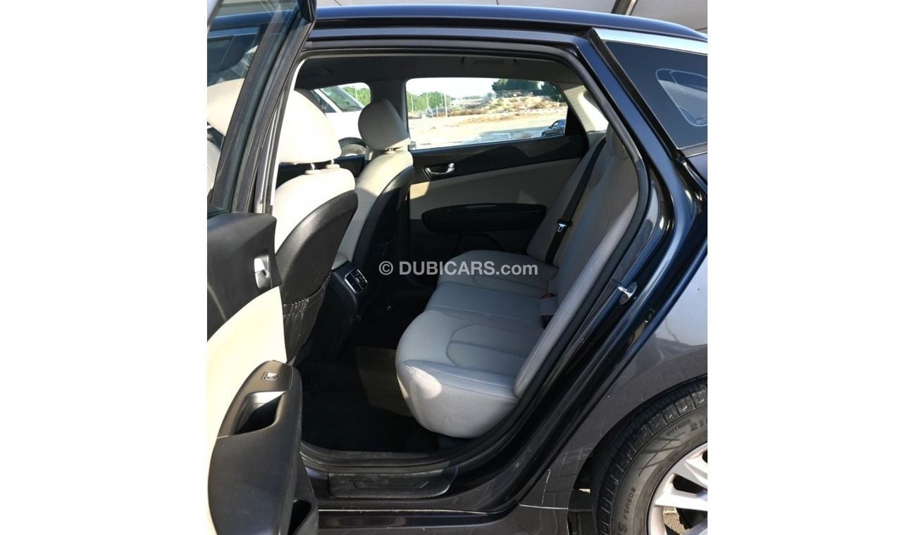 كيا أوبتيما 2019 خليجي بحالة ممتازة بدون حوادث