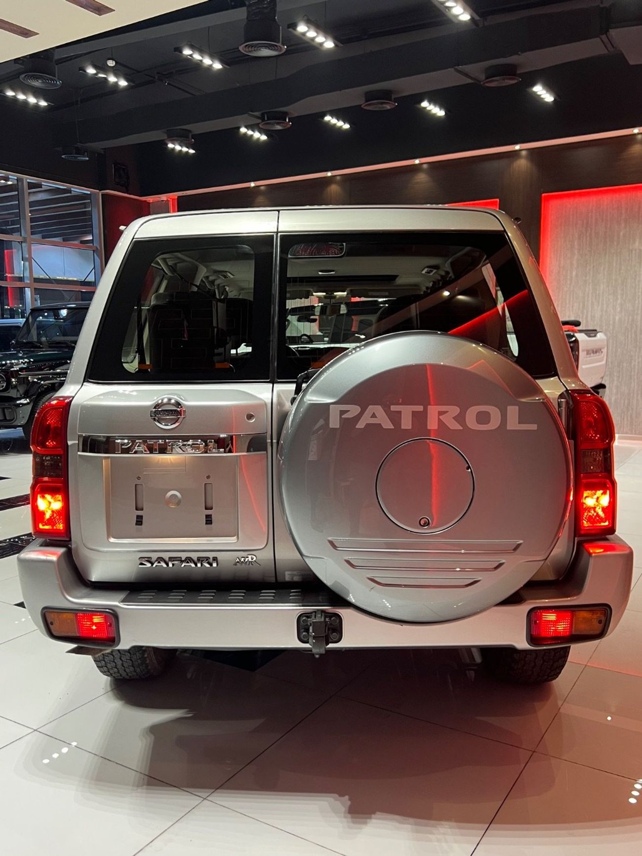 نيسان باترول سفاري Safari 4.8L A/T