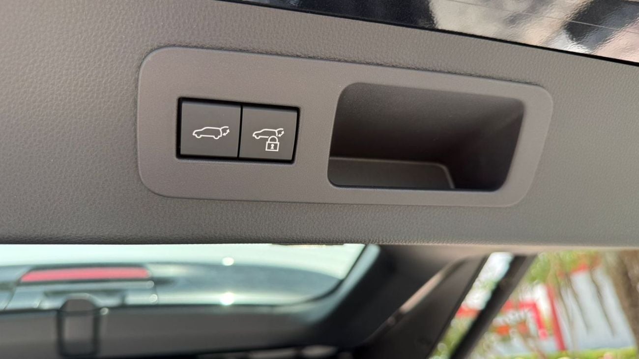 Lexus LX 700h Lexus LX700h VIP Hybrid 3.5L | 2025 | 0km | GCC