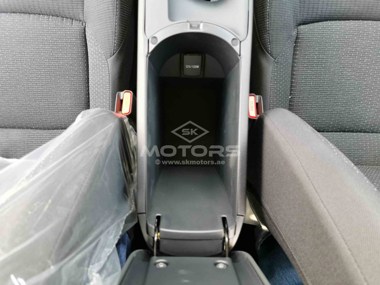 Toyota CHR 1.2L, 17" Alloy Rims, LED Head Lights, Fog Lamp, Power Window, CODE - TCHRB21