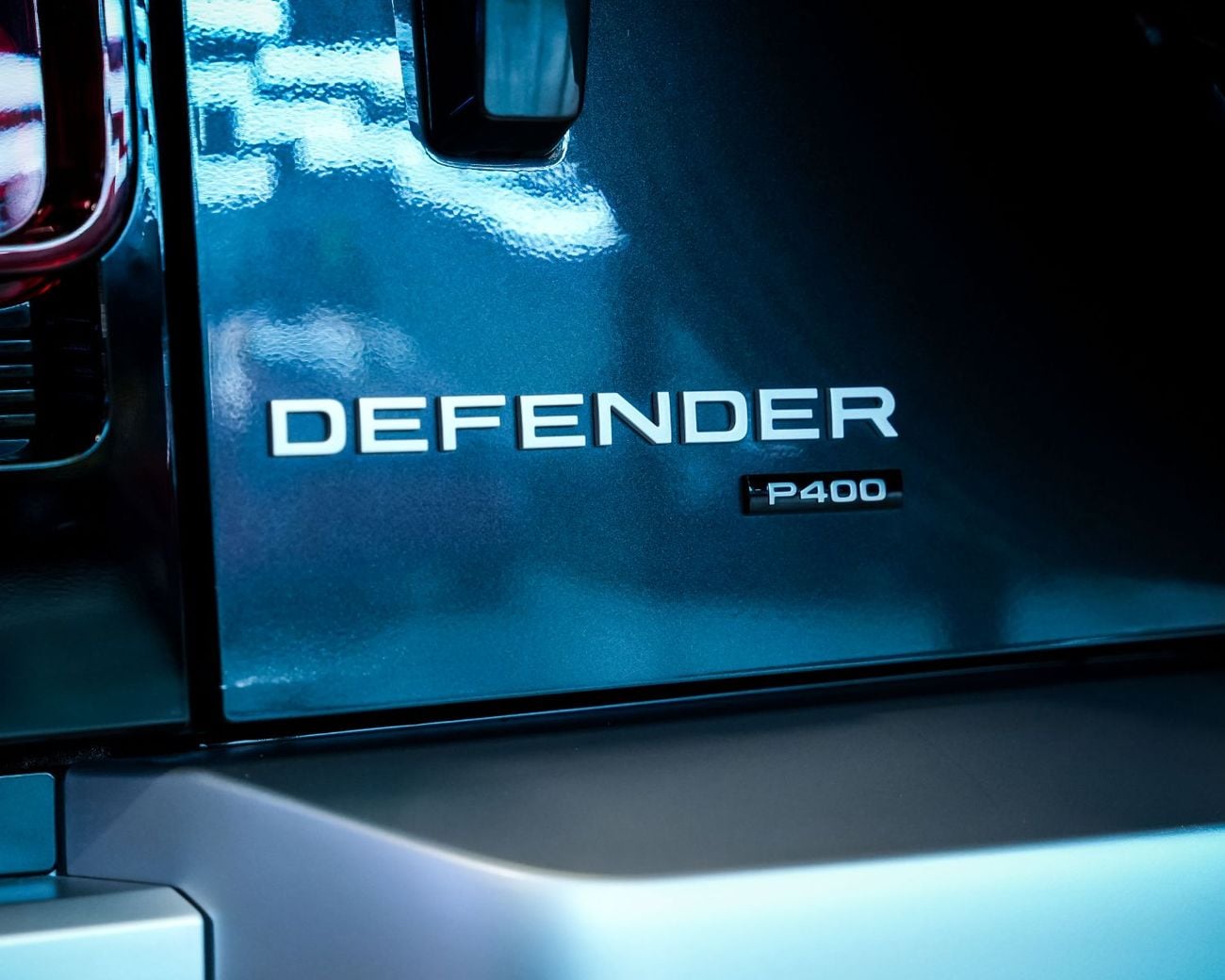 لاند روفر ديفندر 