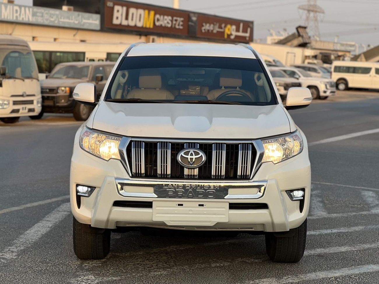 Toyota Prado 2018 Toyota Prado TXL 2.7L V4- AWD 4x4 - No accident  Rear Camera & Sensor -Leather Seat -