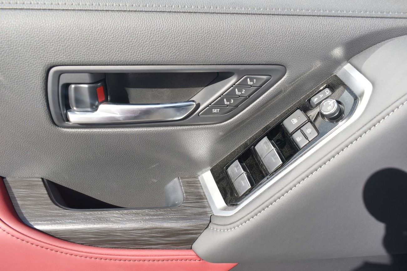 Toyota Land Cruiser GR-S 3.3L