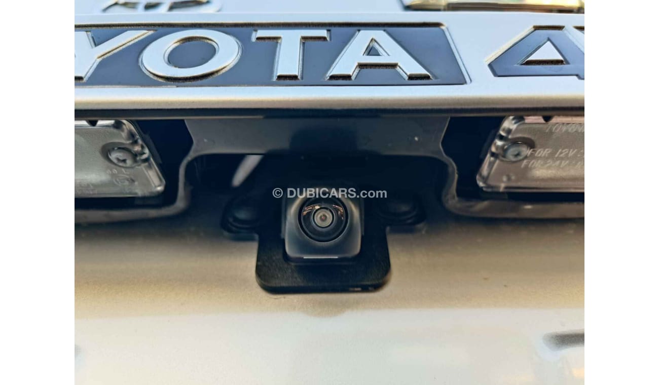 Toyota Land Cruiser 70 4.5L,V8,VDJ76,5DOOR,DIFF LOCK,WINCH,LEATHER SEATS,COOLER BOX,16'' AW,MT,NEW SHAPE,2024 ( FOR EXPORT)