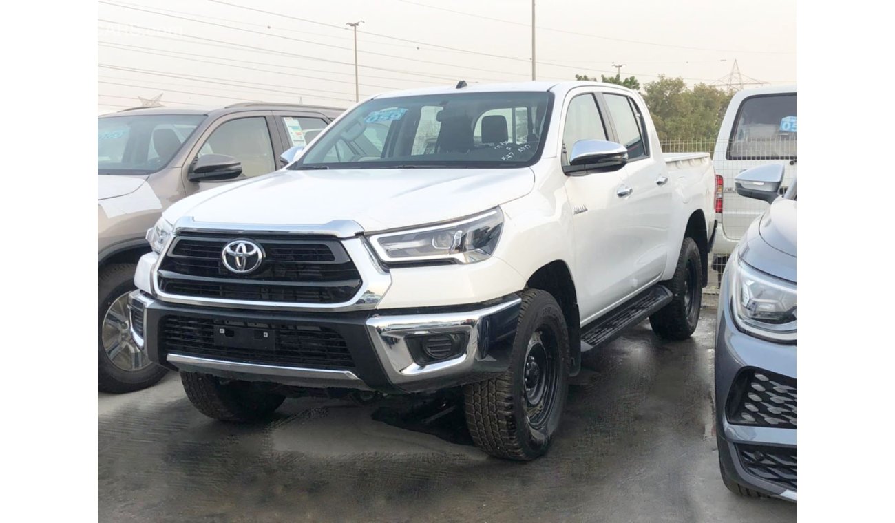 Toyota Hilux 2.4L DIESEL / M/T / DVD CAMERA / REAR A/C WIDE BODY (CODE # 4390)