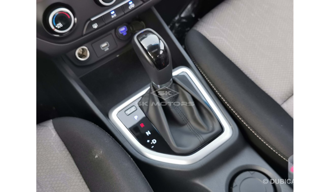 Hyundai Creta 1.6L, 17" Rims, Fabric Seat, Sunroof, Front & Rear A/C, Rear Parking Sensor, Bluetooth (CODE # HC06)