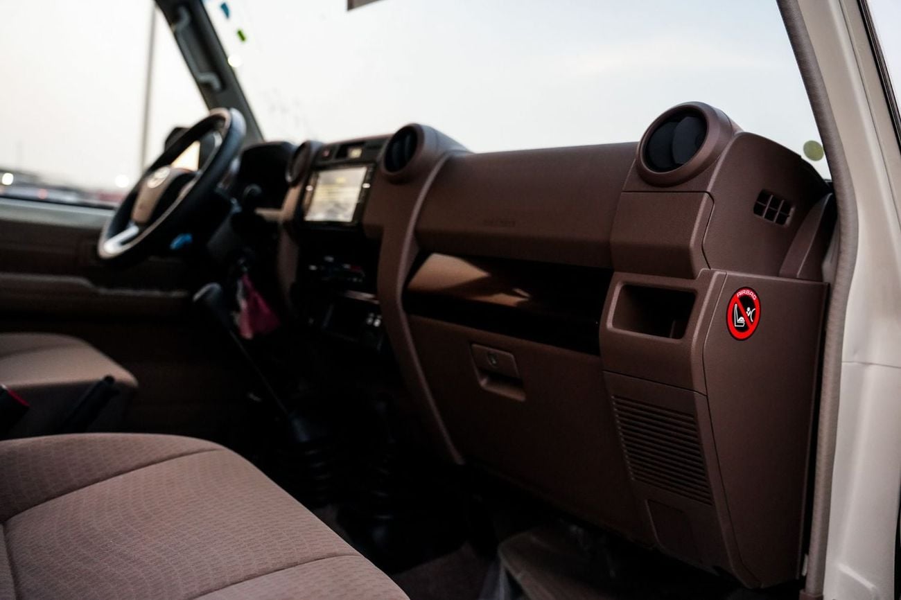 Toyota Land Cruiser Pickup 70 4.0L V6 Petrol (1GR-FE)
