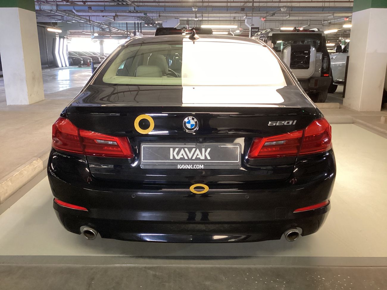 بي أم دبليو 520i Executive | شامل الضمان | 0 ﺪﻔﻋﺓ ﺃﻮﻟﻯ