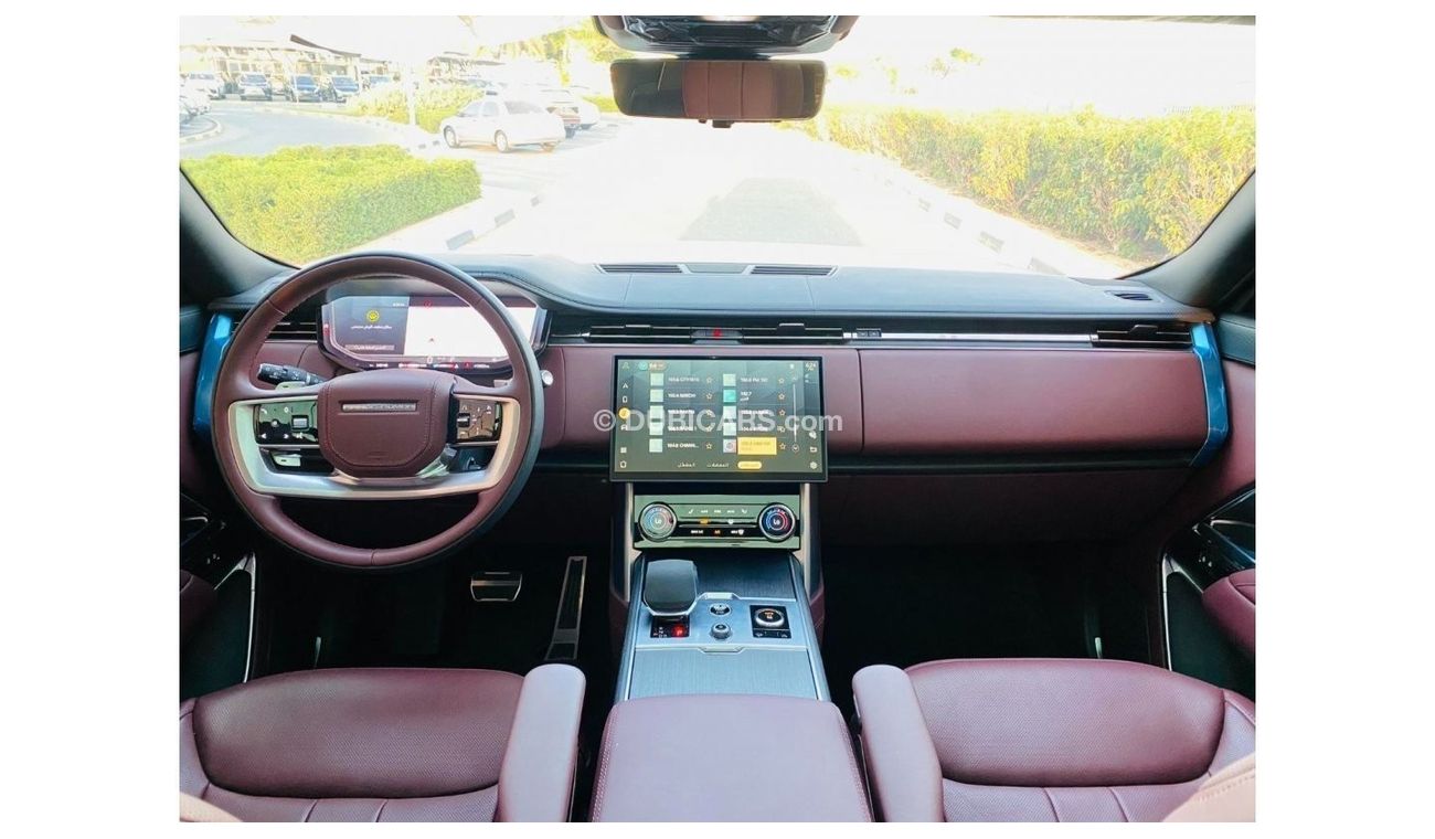 Land Rover Range Rover GCC SPEC UNDER WARRANTY AND SERVICE CONTRACT