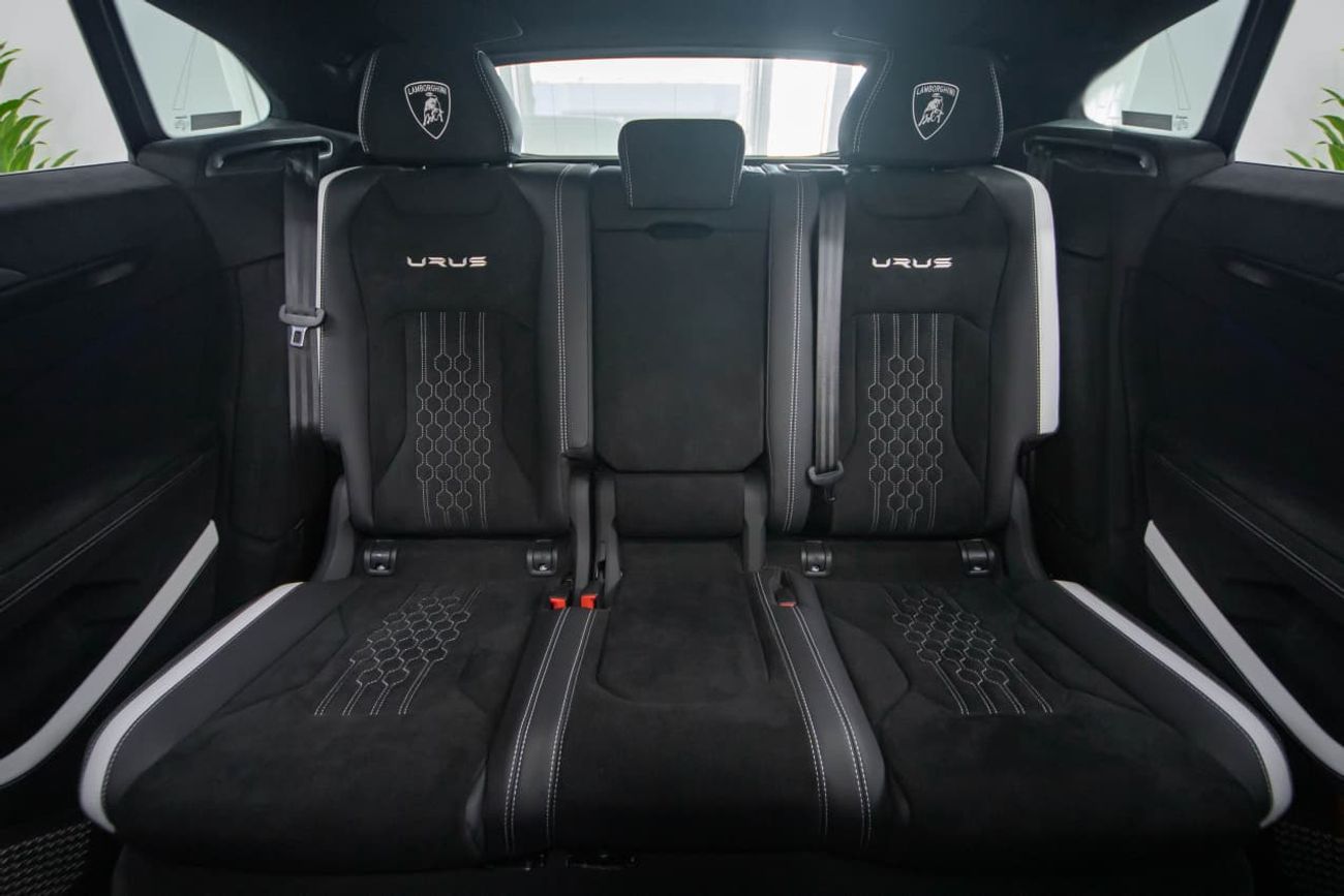 لامبورغيني اوروس 4.0T V8 Performante