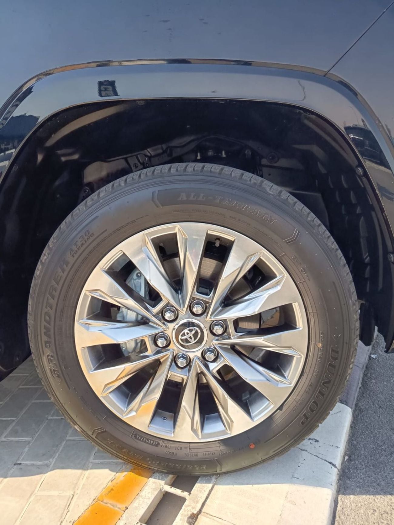 Toyota Land Cruiser VXR