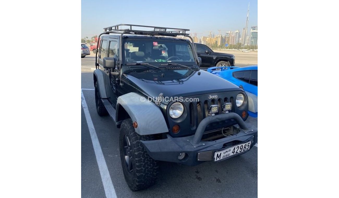 Used Jeep Wrangler 2011 for sale in Dubai 790196