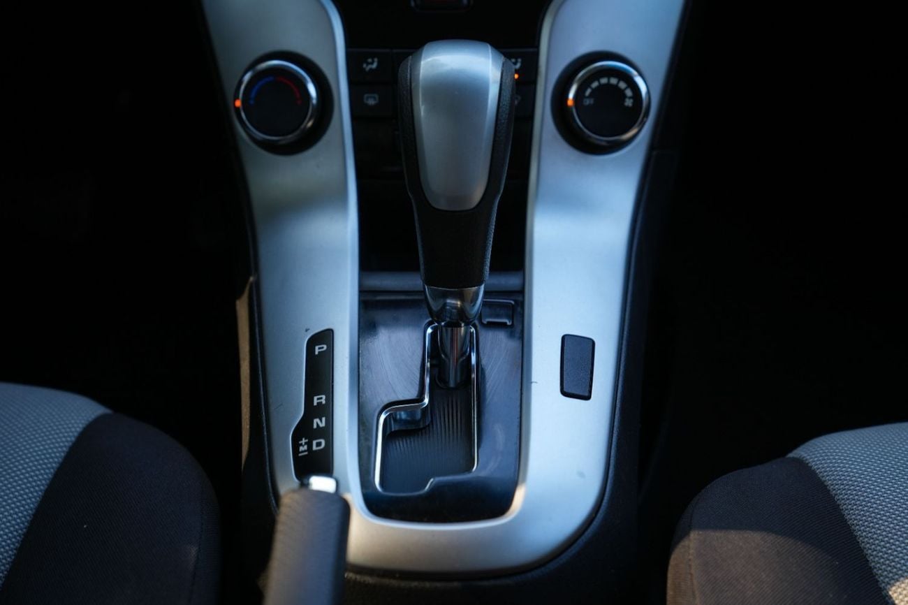 Chevrolet Cruze LS 2016!! GCC SPECS