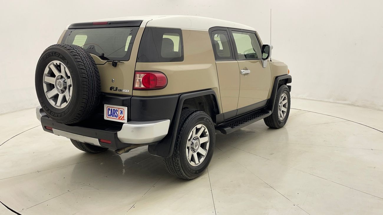 تويوتا إف جي كروزر GXR 4 | بدون دفعة مقدمة | اختبار القيادة في المنزل