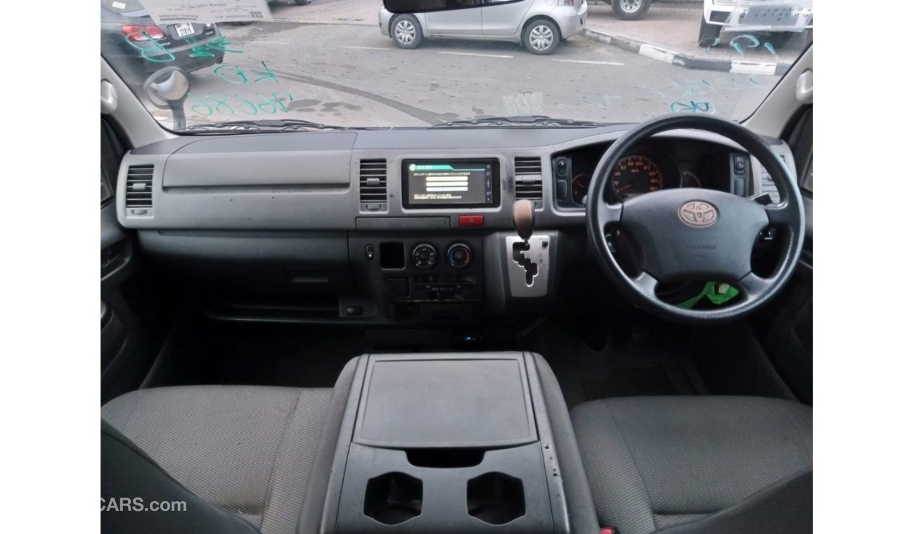 Toyota Hiace TOYOTA HIACE RIGHT HAND DRIVE (PM993)