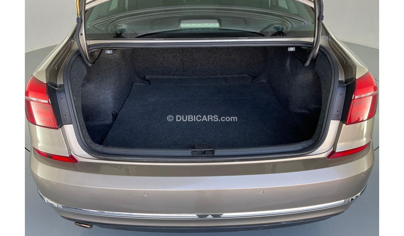 Volkswagen Passat SE