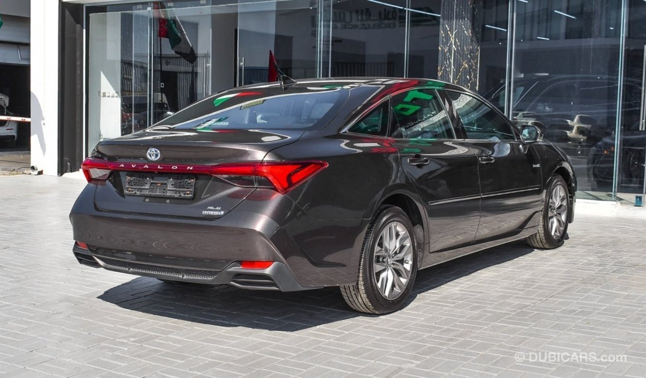 Toyota Avalon XLE HYBRID