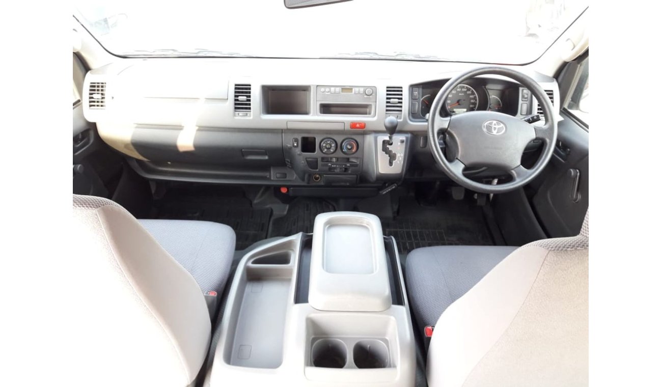 Toyota Hiace Hiace Commuter RIGHT HAND DRIVE (Stock no PM 186 )