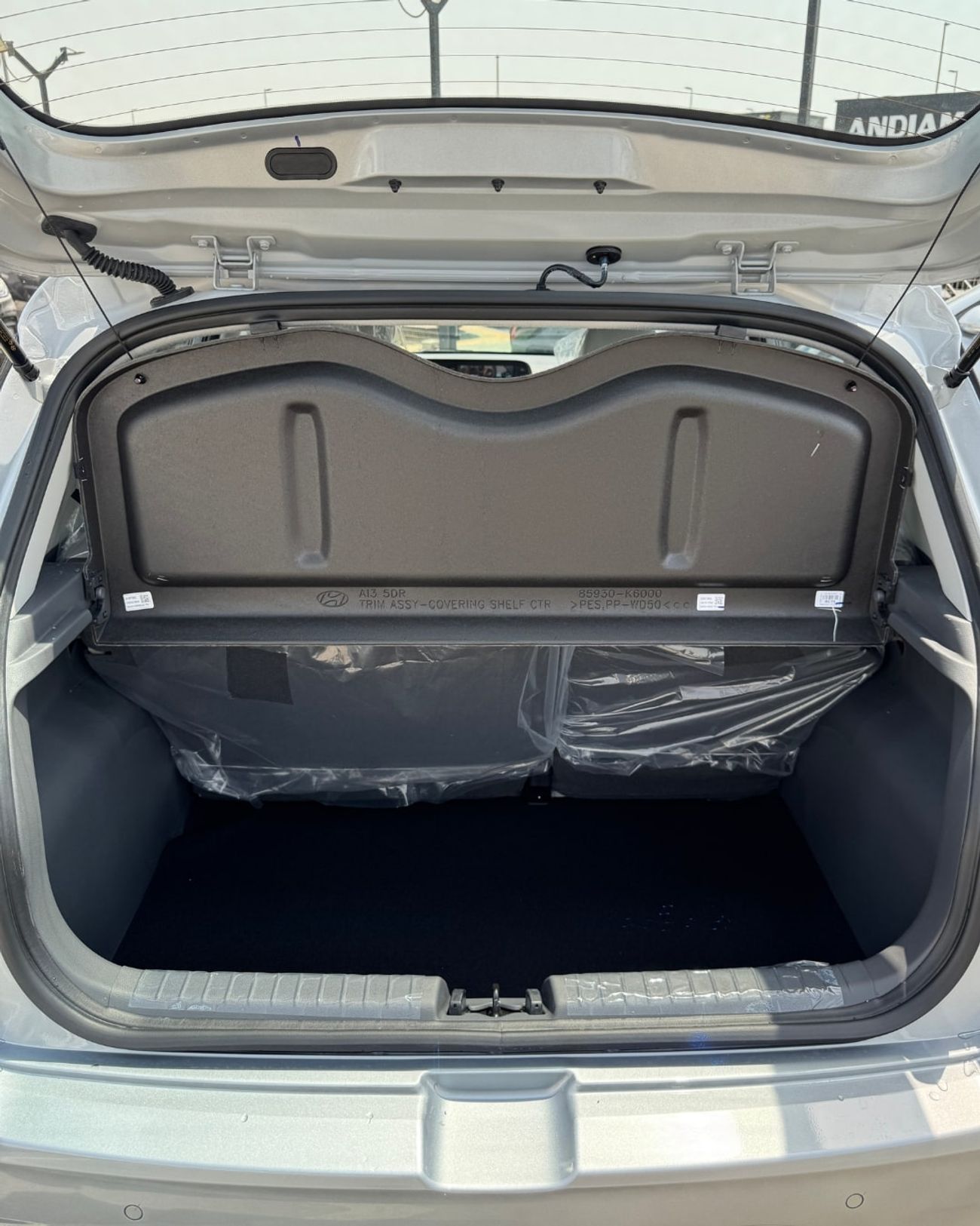 Hyundai Grand i10 GRAND I10 (HATCHBACK ) 1.2L SILVER COLOR - 2026 MODEL