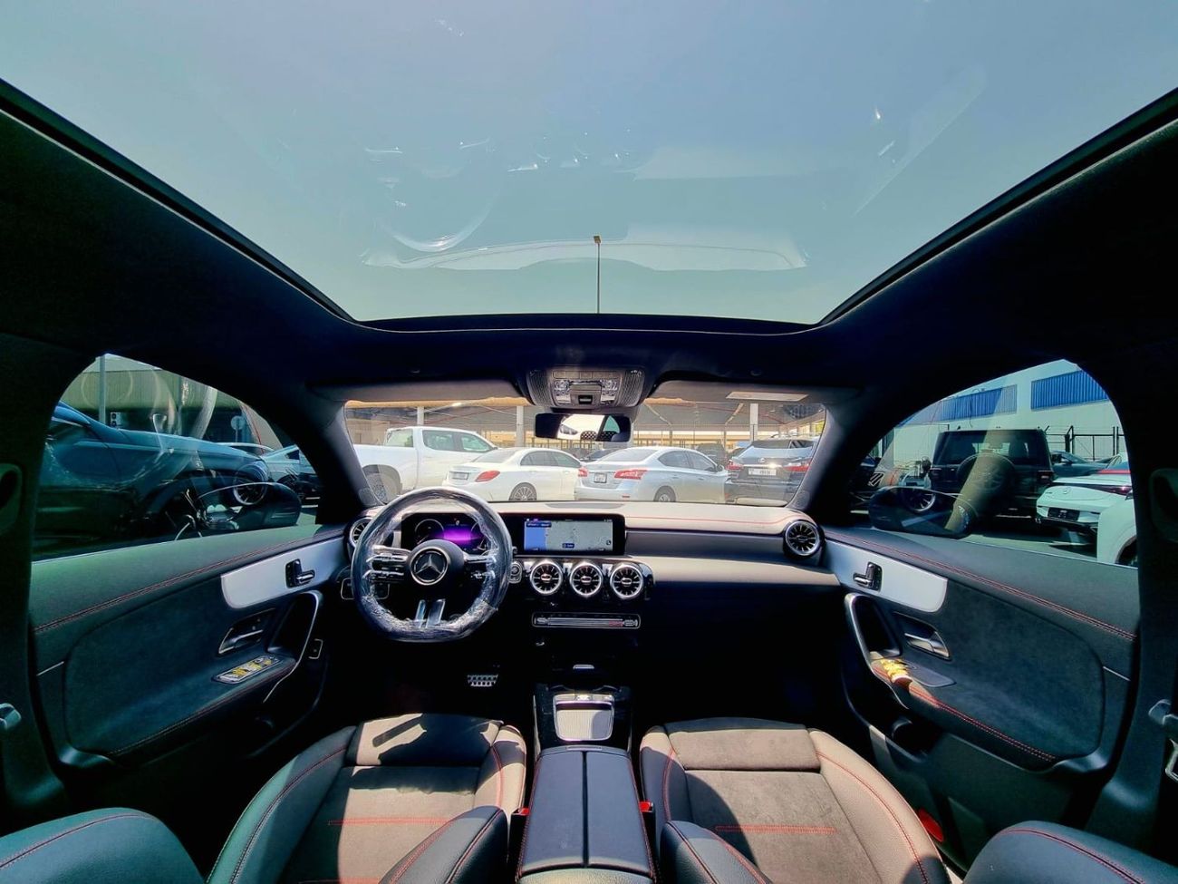 مرسيدس بنز CLA 200 AMG 5 Years Warranty 2025 GCC