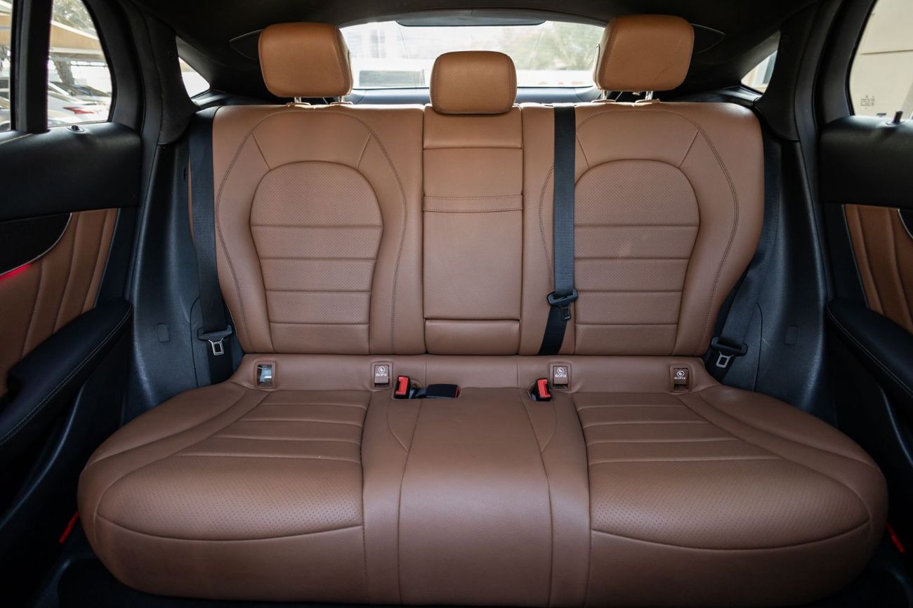 Mercedes-Benz GLC 300 Coupe AMG 2.0L