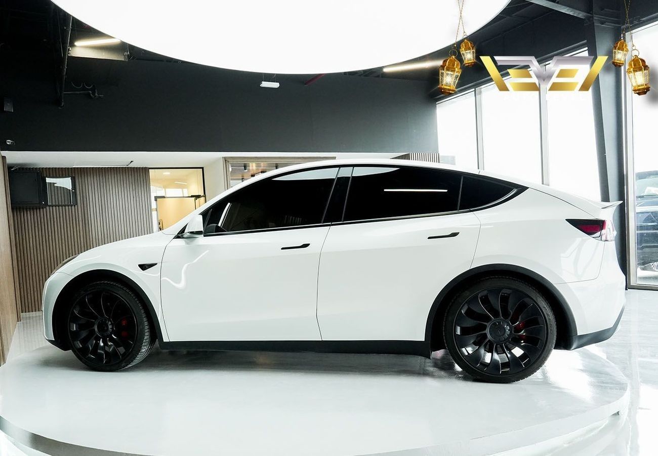 تسلا موديل Y Tesla Y 2023 - 7 Years warranty + 7 Years Service Contract