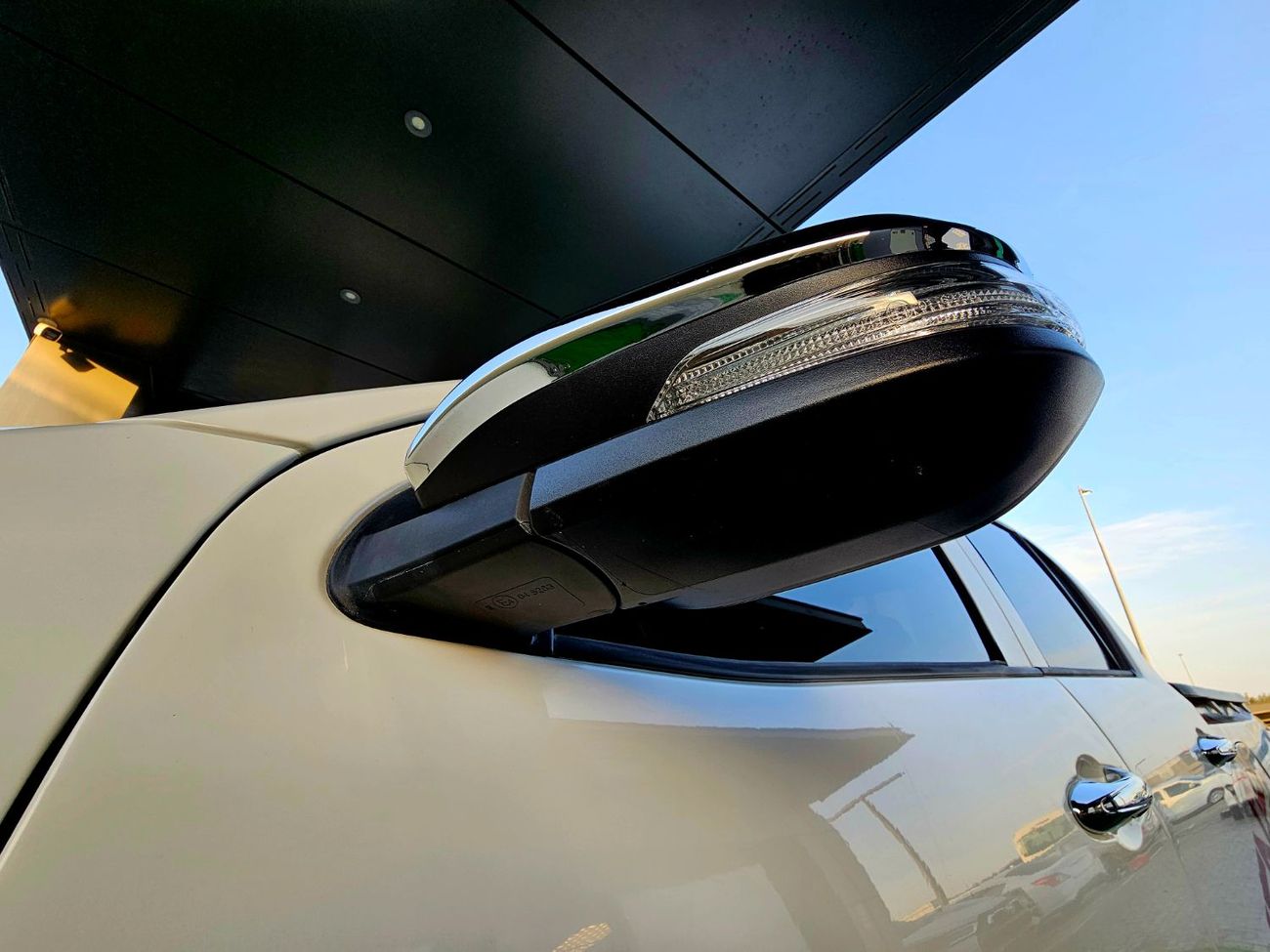 Toyota Hilux PATROL/ AUTO GEAR/ WIDE BODY / AUTO WINDOWS / FULL OPTION