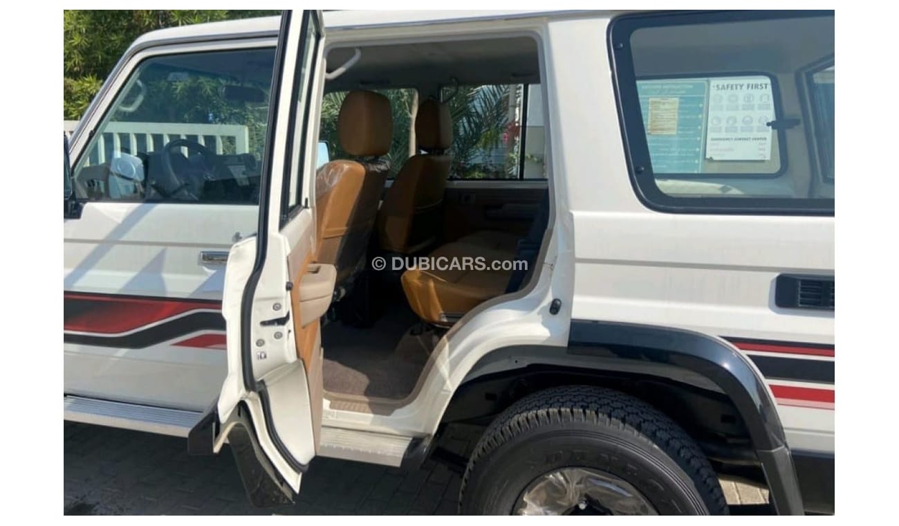 Toyota Land Cruiser 70 2023 TOYOTA LAND CRUISER LC76 70TH 4.0L GASOLINA