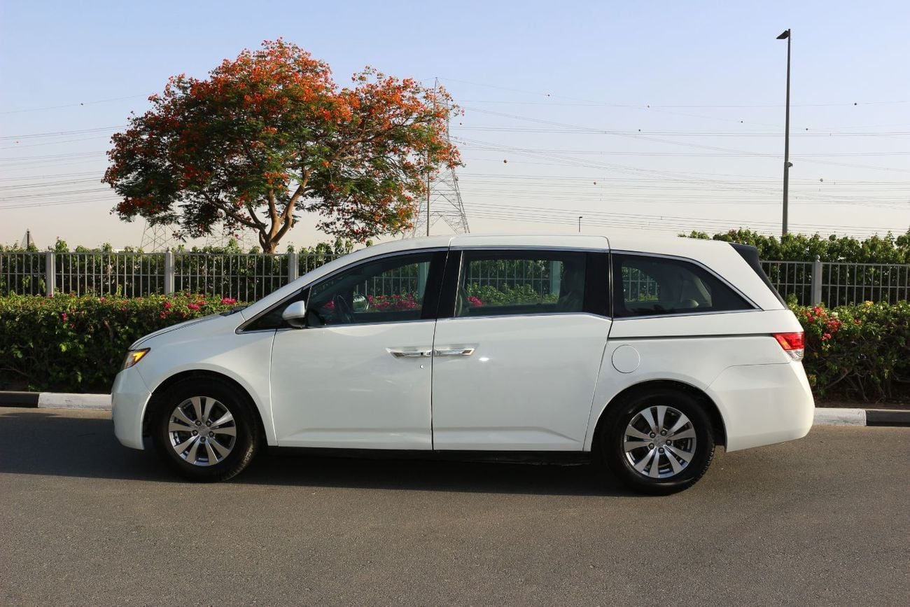 Honda Odyssey TOURING LX 3.5L (250 HP) HONDA ODYSSEY 2014 GCC FULL OPTIONS WITH ELC SLIDING DOOR