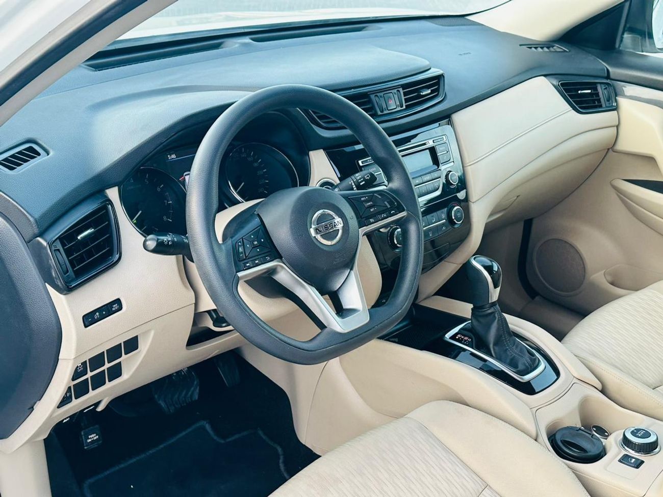 نيسان إكس تريل S 2.5L 4WD (5 Seater)