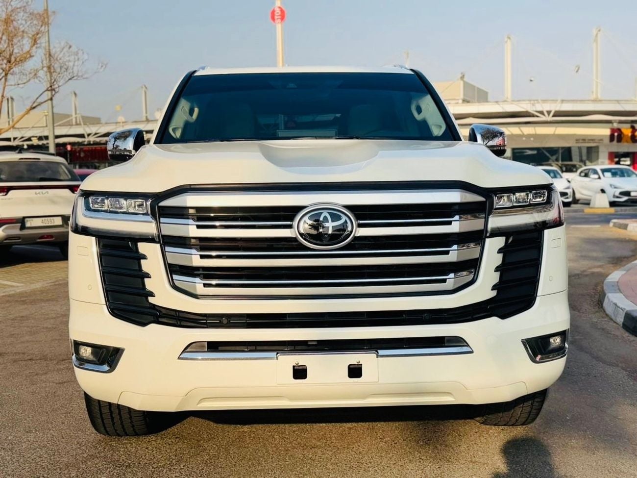تويوتا لاند كروزر VXR