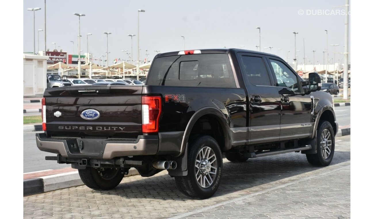 فورد F 350 SUPER DUTY 6.7L V-08 TURBO DIESEL 440HP   CLEAN CAR / WITH WARRANTY