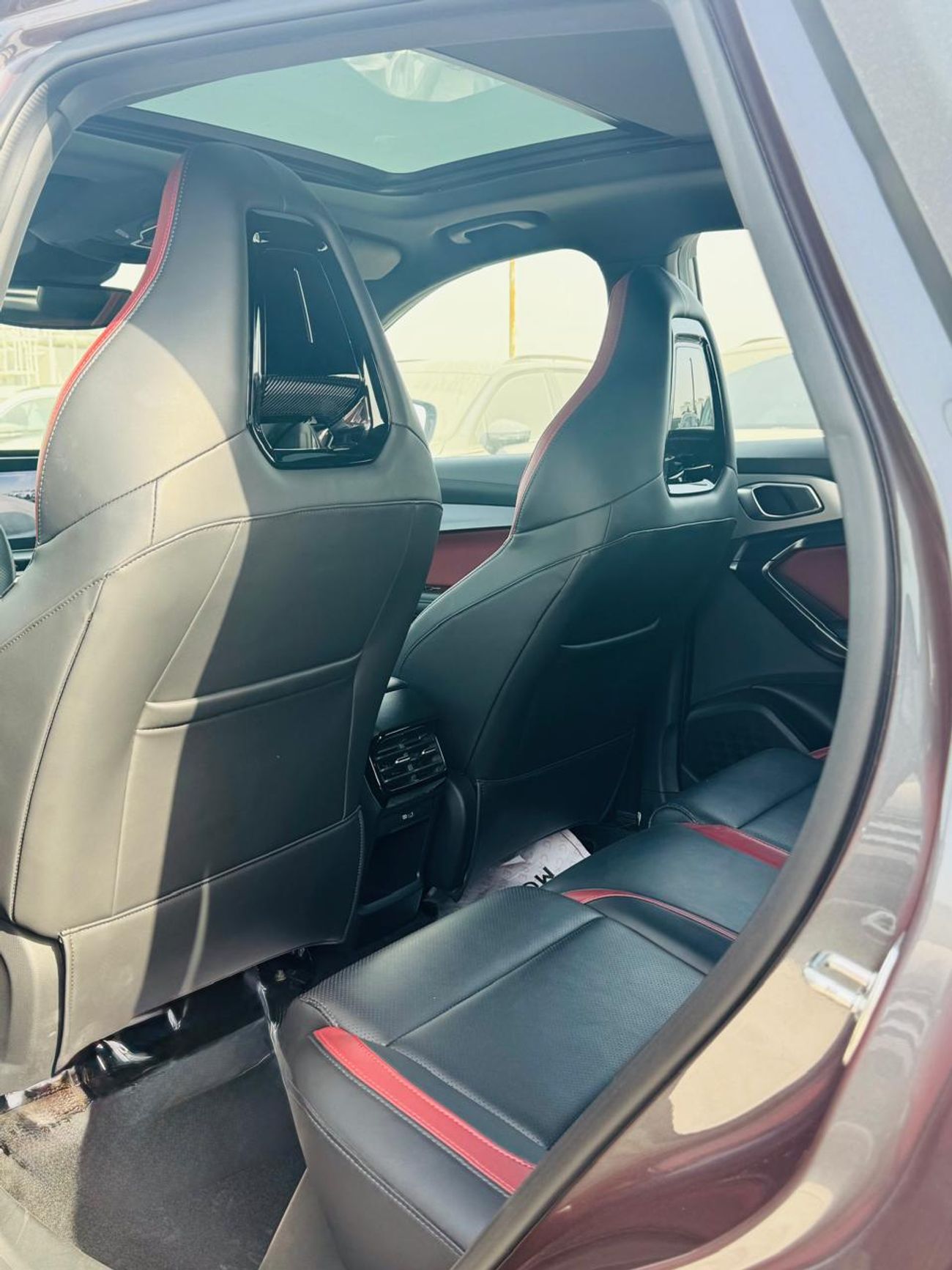 أم جي وان 1.5 LUX