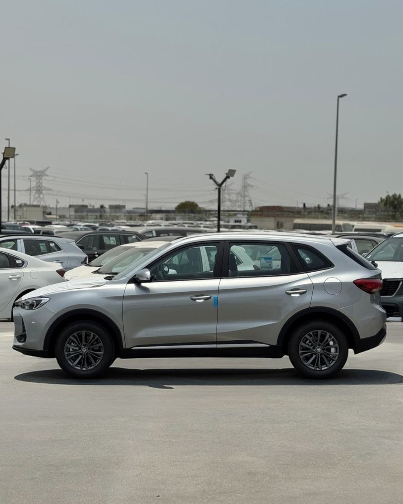 أم جي ZS NEW MG ZS 1.5L (STD) - 2025 MODEL SILVER COLOR