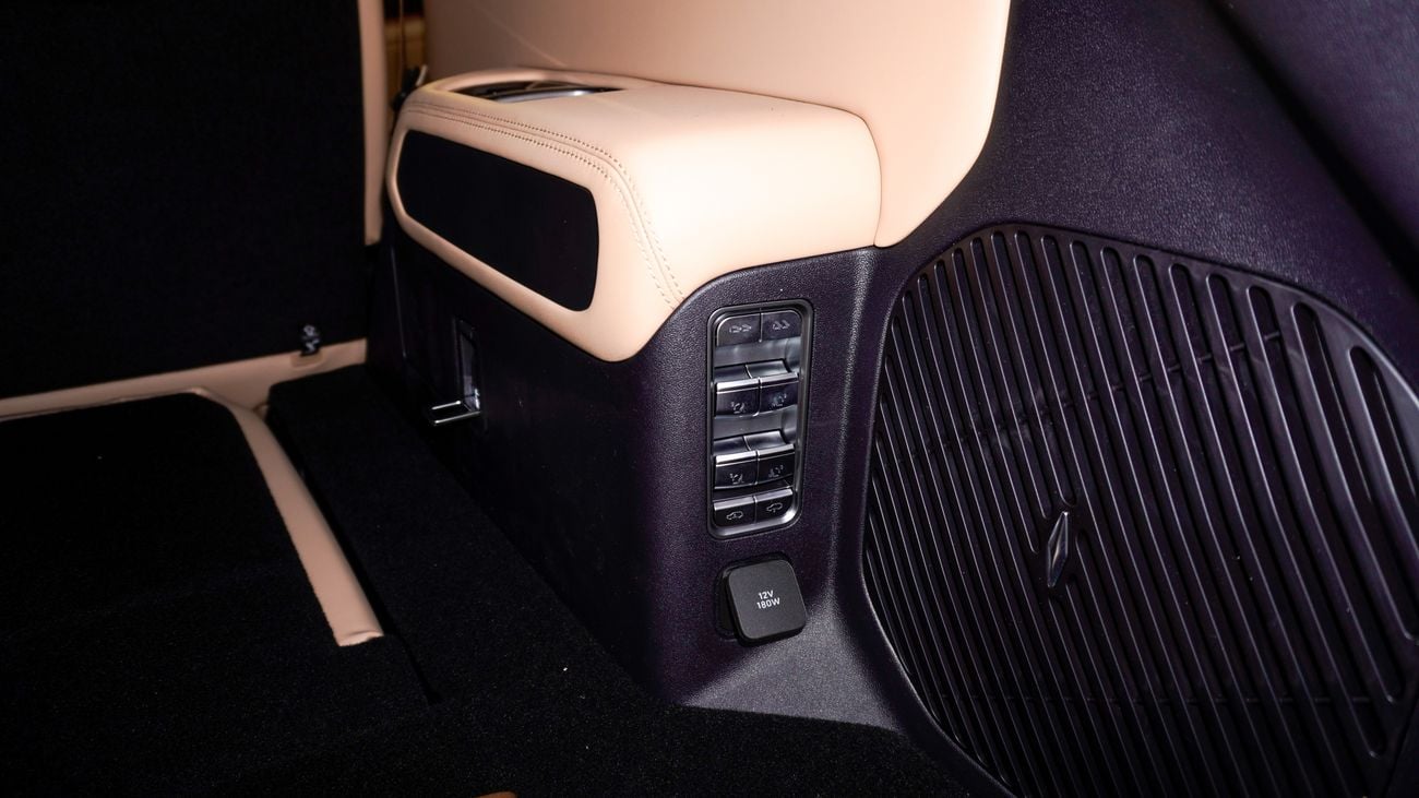 بي واي دي ليوبارد 8 Smart and Brave Flagship Edition (7 Seats)