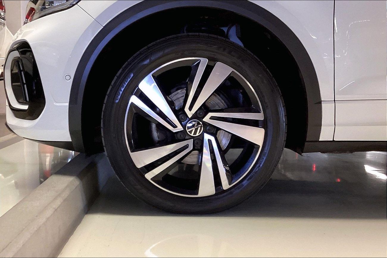 Volkswagen T ROC R-Line | Guaranteed Warranty | 0 Down Payment