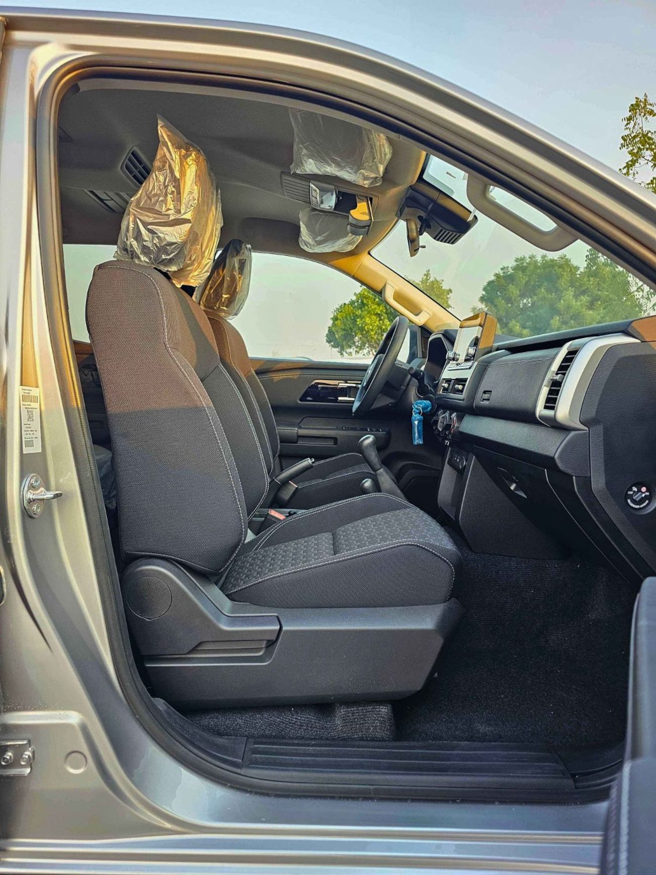 ميتسوبيشي L200 GLX / DOUBLE CABIN / 2.4L V4 PETROL / DVD CAMERA / ALLOY RIMS (CODE # GLXP)