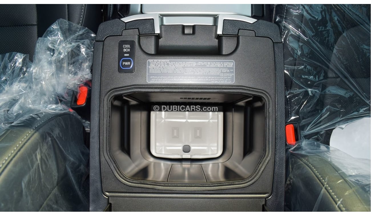 Toyota Land Cruiser GXR V8