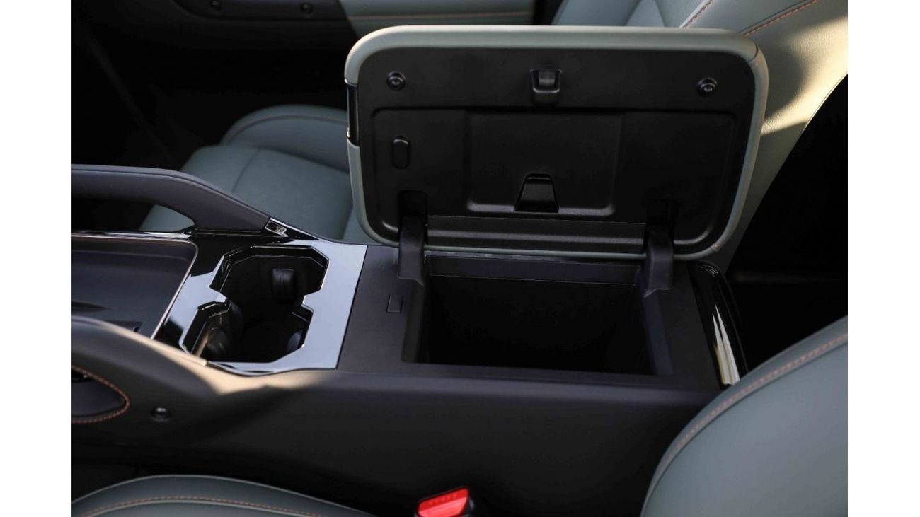 شيري iCar 03 2024 ICAR EQ3 V2 طويلة المدى - أخضر داخل أخضر | تصدير فقط