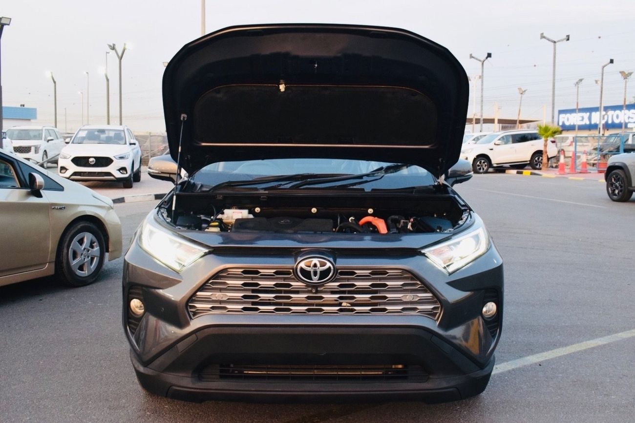Toyota RAV4 Toyota rav4 2020 grey RHD FULL Options