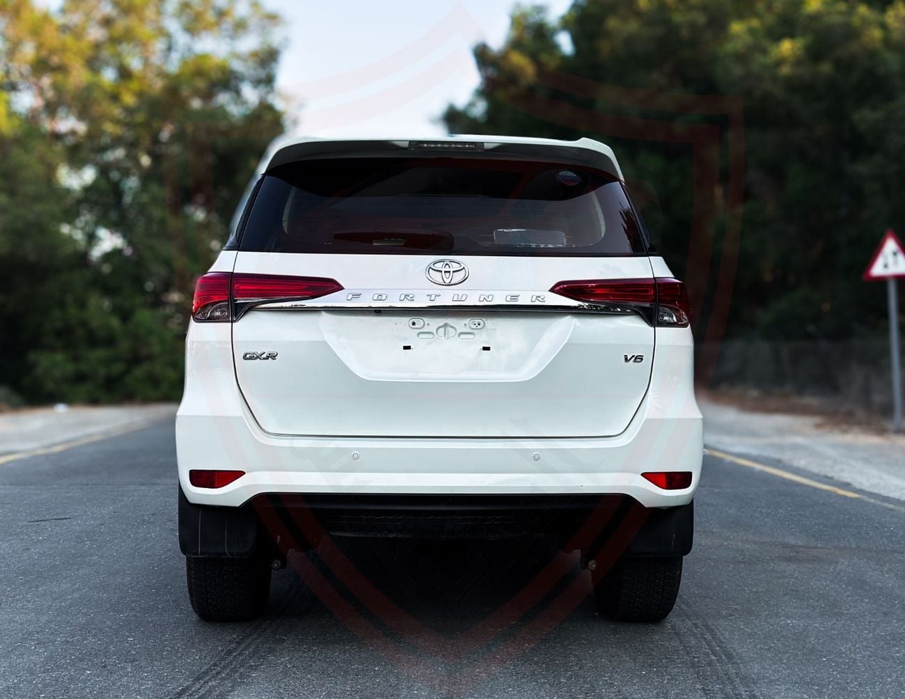 Toyota Fortuner GXR 4.0L (278 HP) Toyota Fortuner | 4.0 L | 2020 | GCC | Accident-Free | In Excellent Condition | 15