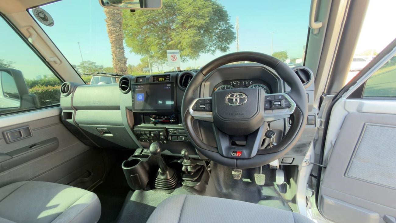 Toyota Land Cruiser Pick Up SINGLE CAB | MODIFIED TO 2025 MODEL | MANUAL TRANSMISSION | GTK SPORTS BAR | 4.5L DIESEL ENGINGE | R