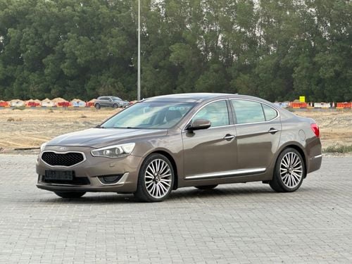 Kia Cadenza MODEL 2014 GCC CAR PERFECT CONDITION INSIDE AND OUTSIDE FULL OPTION PANORAMIC ROOF LEATHER SEATS