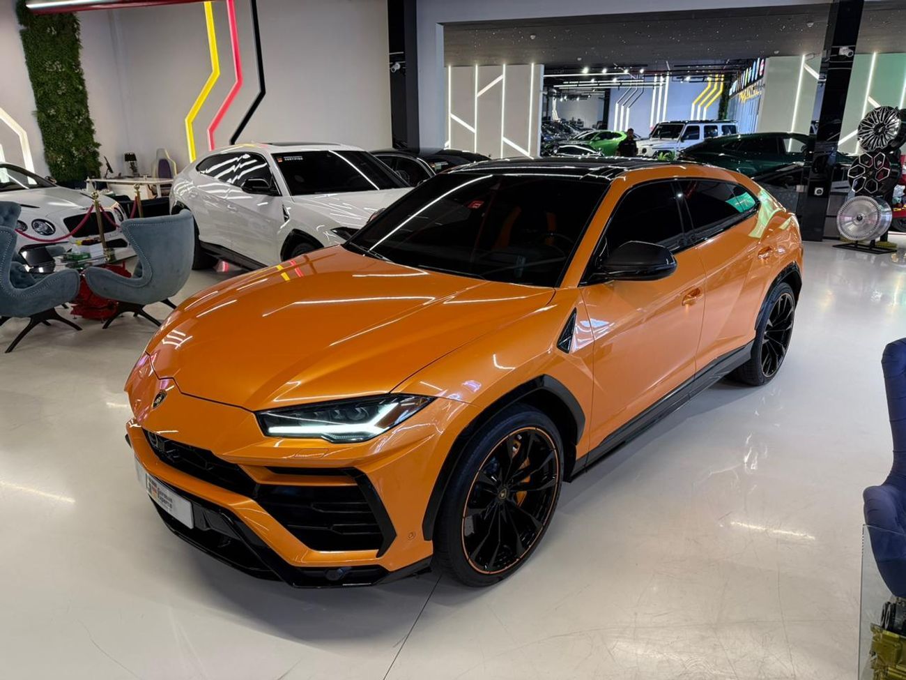 لامبورغيني اوروس STD 4.0T V8