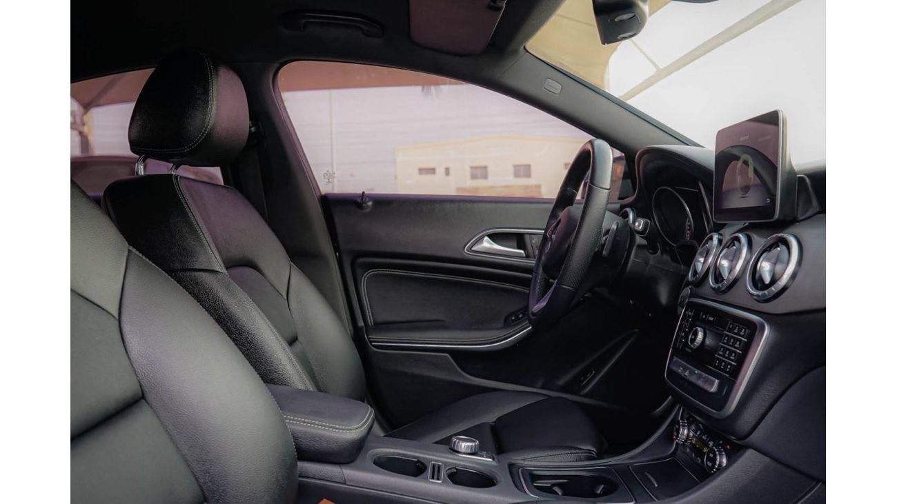 Mercedes-Benz CLA 200