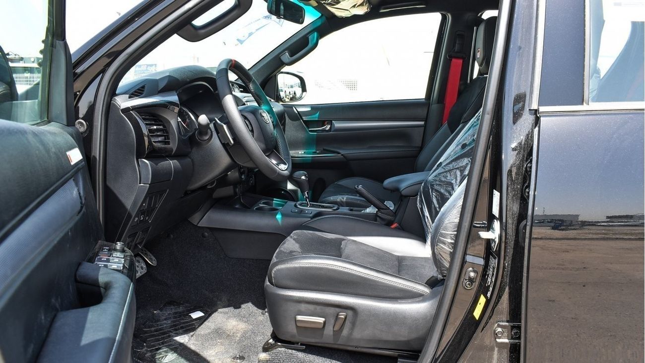Toyota Hilux GR Sport 2.8L Diesel