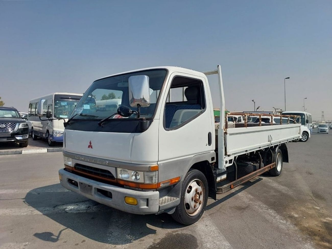 ميتسوبيشي فوسو كانتير MITSUBISHI CANTER TRUCK RHD 1994 MODEL 4.5 L DIESEL MANUAL(PM00627)