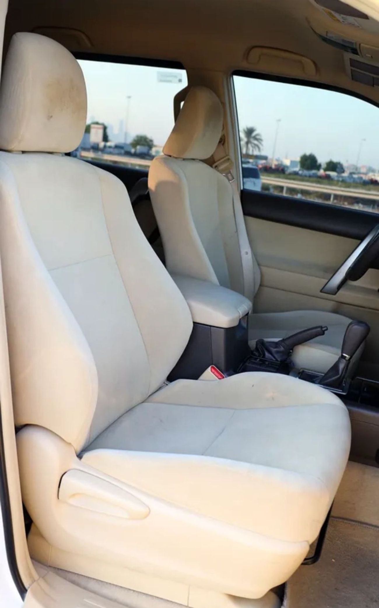 Toyota Prado Toyota prado 2015 Model TX 2.7 v4 petrol engine Colour White Transmission Automatic Interior.Begie 7